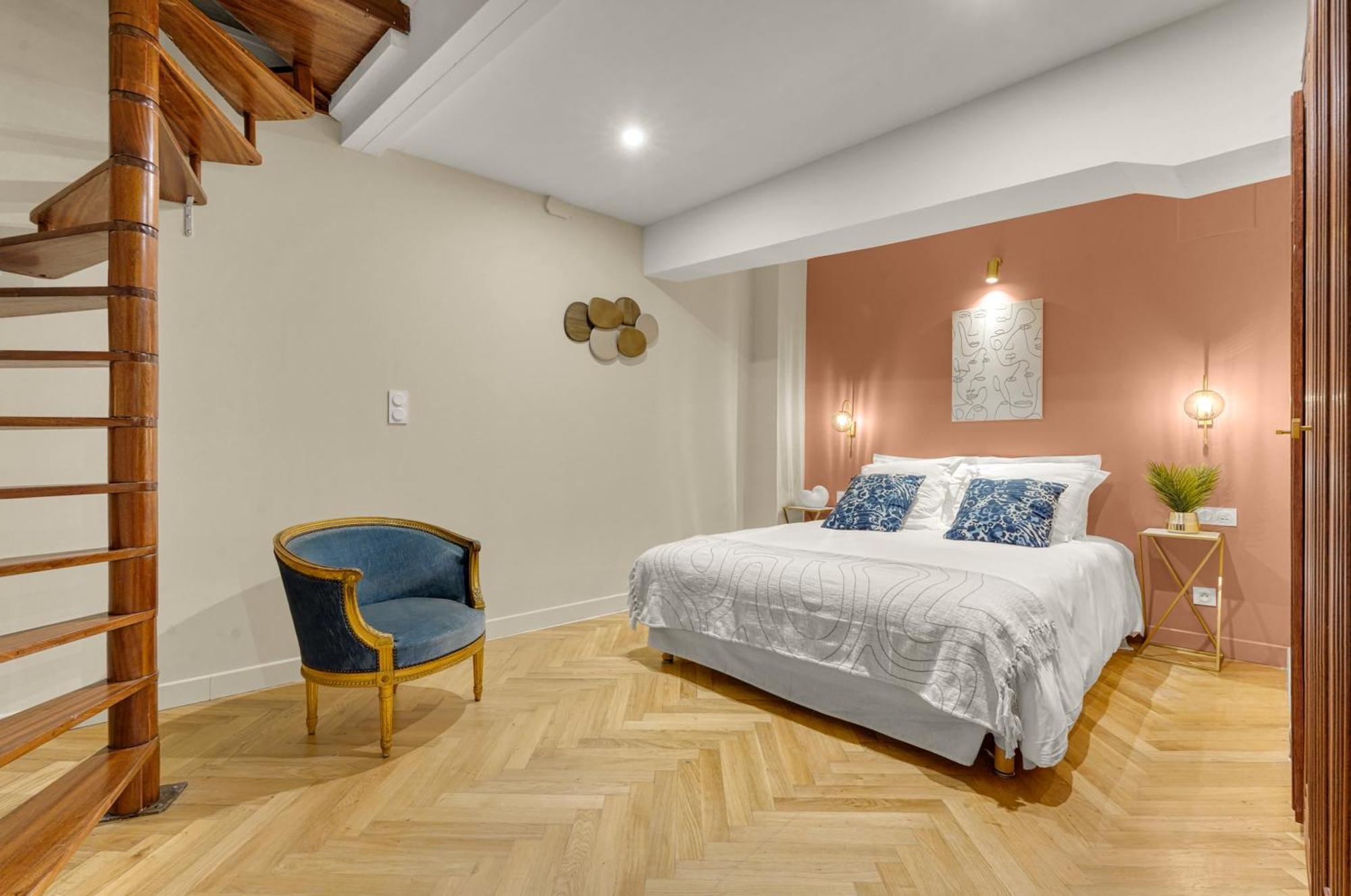 Les Relais Du Capitole - Appartements D'Hotes Toulouse Bagian luar foto