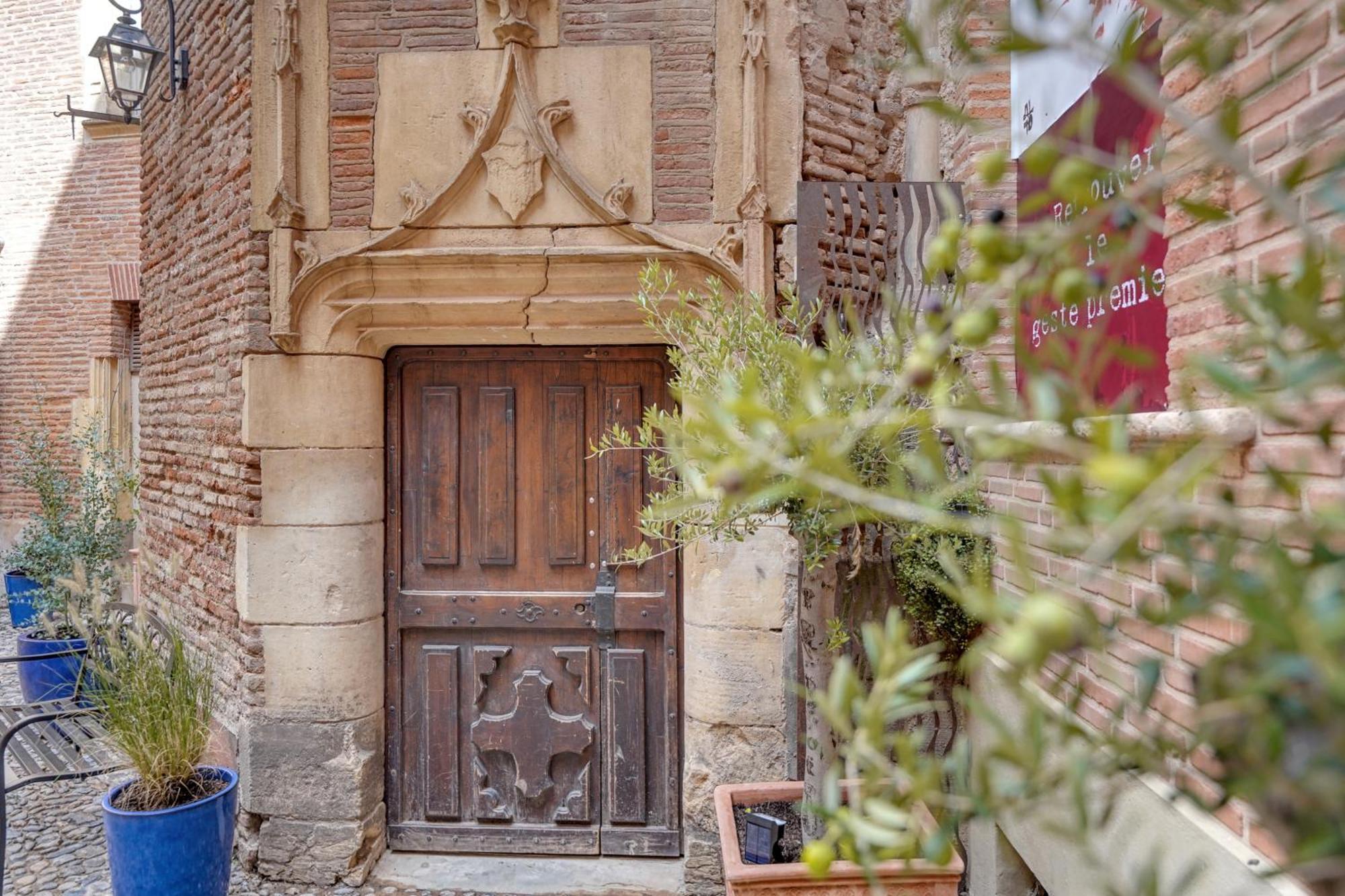 Les Relais Du Capitole - Appartements D'Hotes Toulouse Bagian luar foto